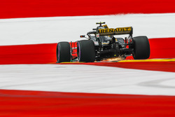 Carlos Sainz Jr., Renault Sport F1 Team R.S. 18 fait des étincelles