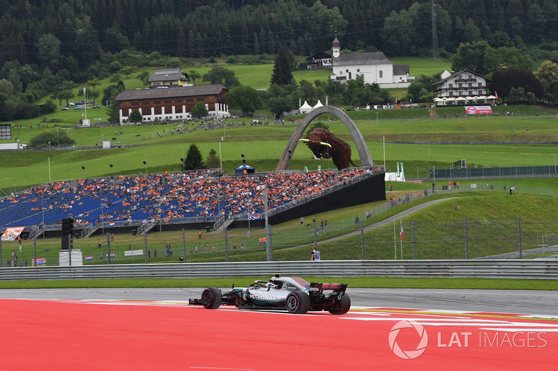Valtteri Bottas, Mercedes-AMG F1 W09 se va de largo