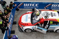 Race winner Esteban Guerrieri, Campos Racing, Chevrolet RML Cruze TC1