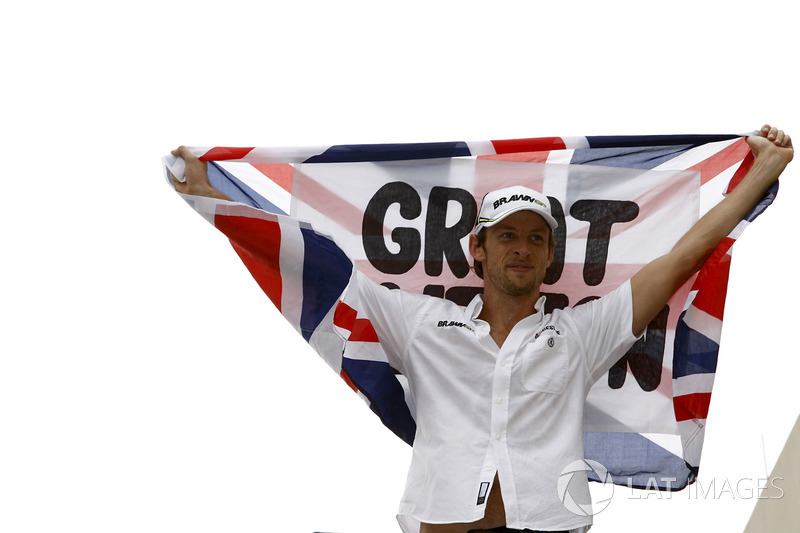 6º Jenson Button: 147 millones de dólares (130 millones de euros)