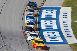 Joey Logano, Team Penske Ford y Brad Keselowski, Team Penske Ford