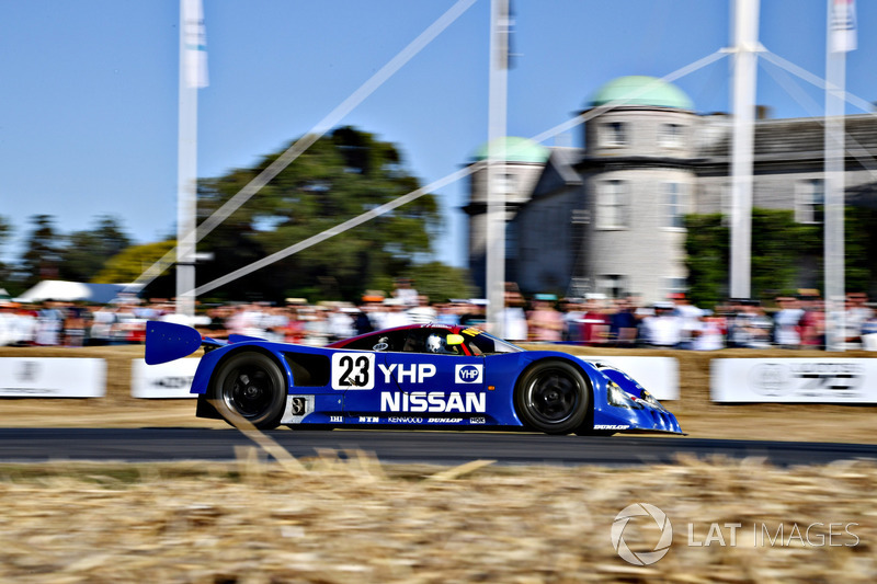 Nissan R90CK