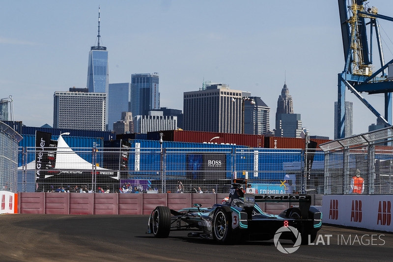 Nelson Piquet Jr., Jaguar Racing