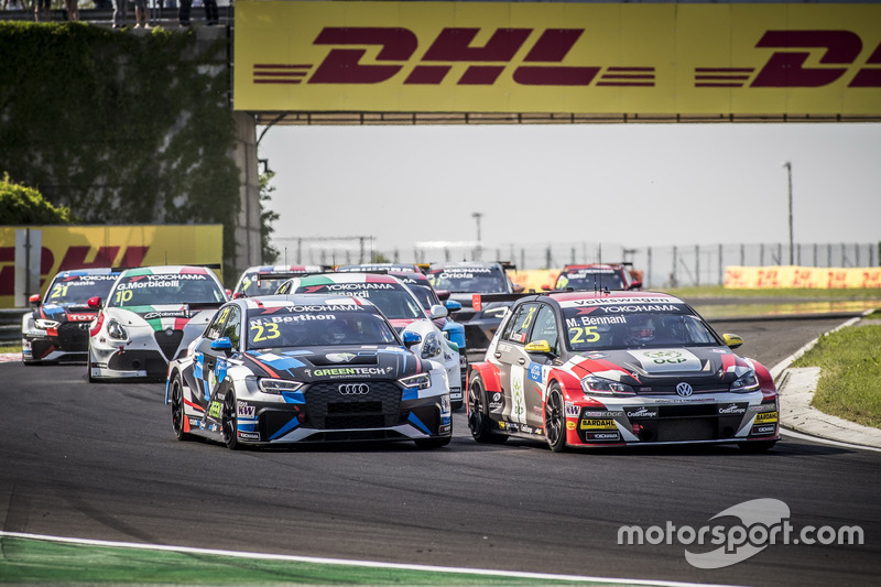 Nathanaël Berthon, Comtoyou Racing Audi RS 3 LMS, Mehdi Bennani, Sébastien Loeb Racing Volkswagen Golf GTI TCR