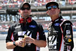 Clint Bowyer, Stewart-Haas Racing, Ford Haas Automation Demo Day e Mike Bugarewicz