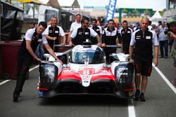 Автомобиль Toyota TS050 Hybrid (№8) команды Toyota Gazoo Racing