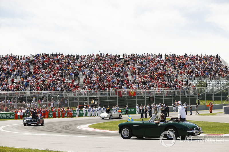Marcus Ericsson, Sauber, lors de la parade des pilotes