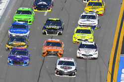 Kevin Harvick, Stewart-Haas Racing Ford Fusion and Darrell Wallace Jr., Richard Petty Motorsports Fo