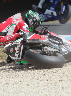 La caduta Eugene Laverty, Milwaukee Aprilia