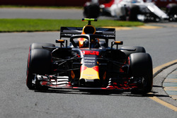 Max Verstappen, Red Bull Racing RB14 Tag Heuer