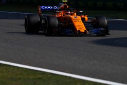 Stoffel Vandoorne, McLaren MCL33 Renault