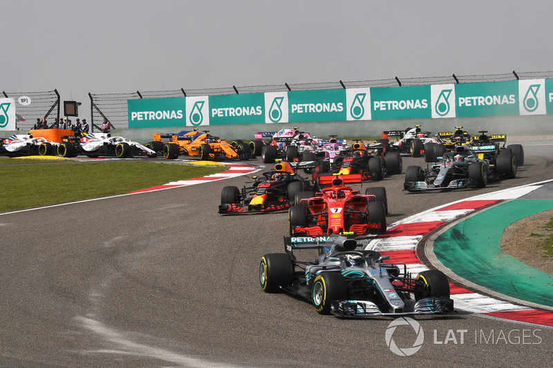 Valtteri Bottas, Mercedes-AMG F1 W09 EQ Power al inicio