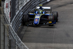 Lando Norris, Carlin, percute les barrières