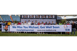 Coureurs maken eerbetoon voor Michael Schumacher