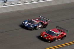 #66 Ford Performance Chip Ganassi Racing Ford GT: Joey Hand, Dirk Müller, Sebastien Bourdais, #62 Risi Competizione Ferrari 488 GTE: Toni Vilander. Alessandro Pier Guidi, James Calado, Davide Rigon