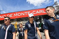 Esteban Ocon, Force India F1 pistte yürüyor