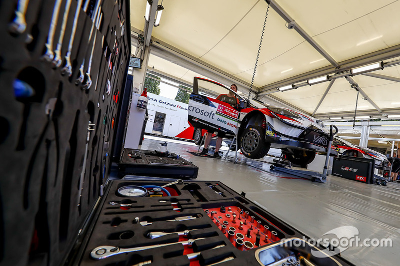 Toyota Racing team area