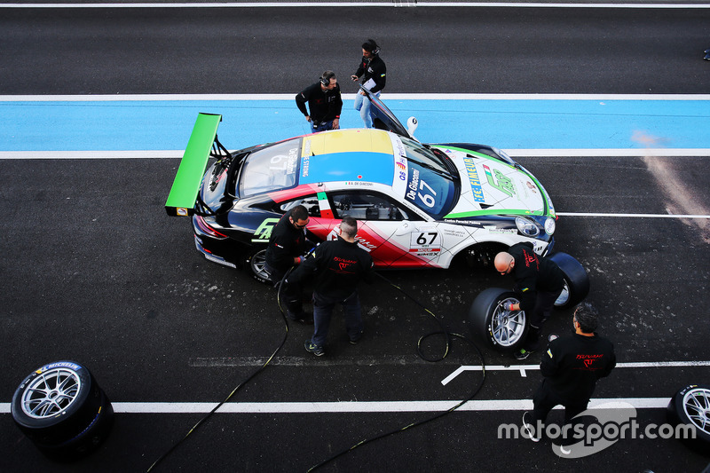 Alex De Giacomi, Tsunami RT, in pit lane