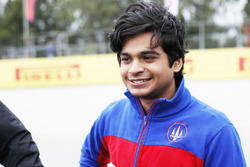 Arjun Maini, Trident