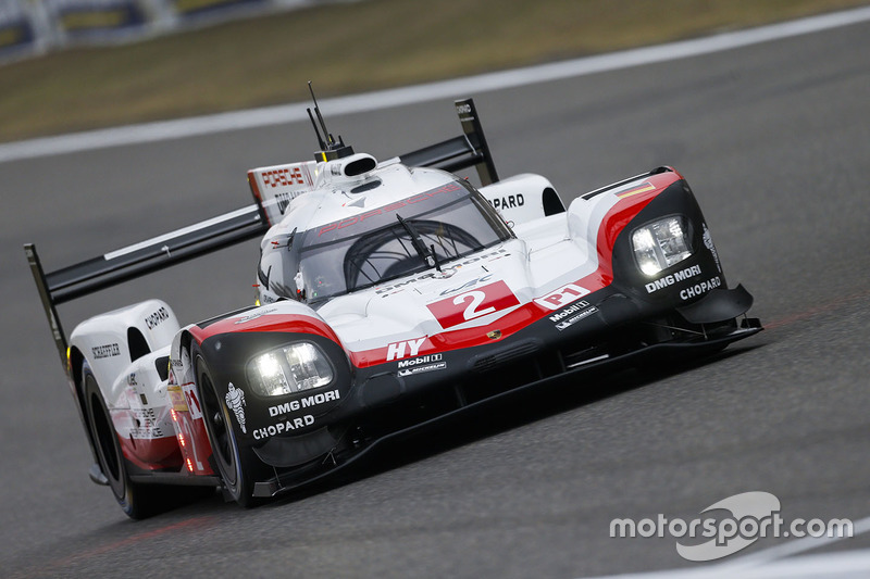 #2 Porsche Team Porsche 919 Hybrid: Timo Bernhard, Earl Bamber, Brendon Hartley