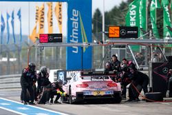 Arrêt au stand : Lucas Auer, Mercedes-AMG Team HWA, Mercedes-AMG C63 DTM