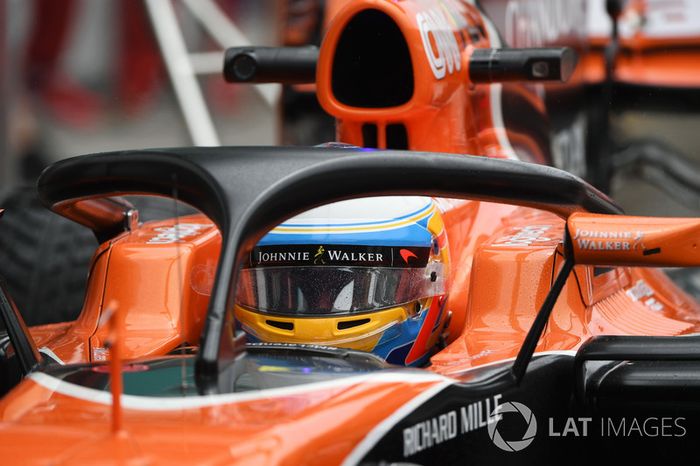Fernando Alonso, McLaren MCL32 y el Halo