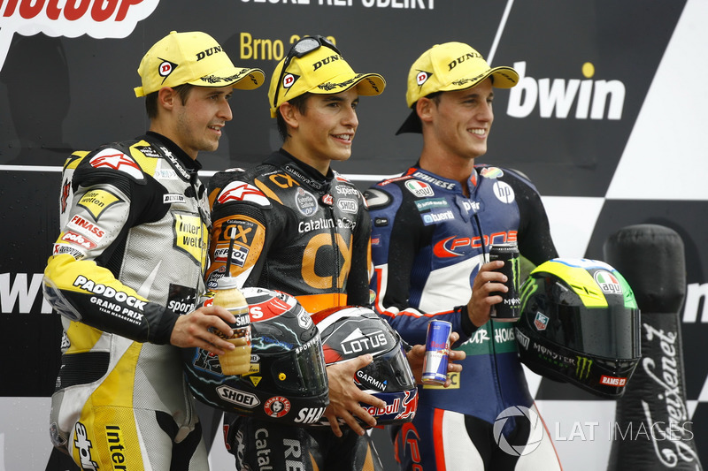 Podio: 1º Marc Márquez, 2º Thomas Luthi, 3º Pol Espargaró