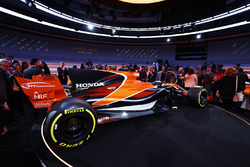 The McLaren MCL32