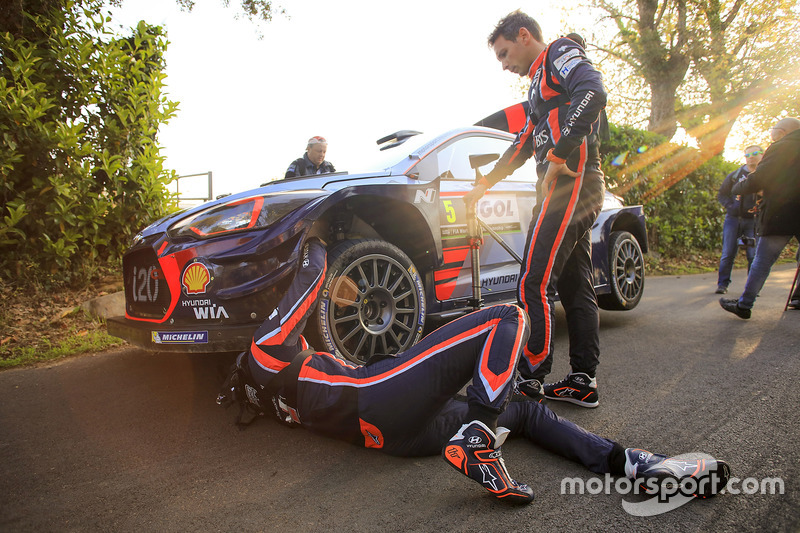 Thierry Neuville, Nicolas Gilsoul, Hyundai i20 WRC, Hyundai Motorsport