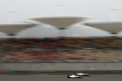 Лэнс Стролл, Williams FW40, и Серхио Перес, Force India VJM10