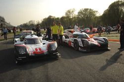 #1 Porsche Team Porsche 919 Hybrid: Neel Jani, Andre Lotterer, Nick Tandy, #7 Toyota Gazoo Racing To