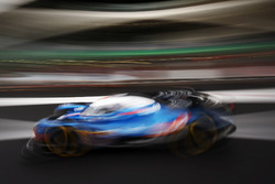 #36 Signatech Alpine A470 Gibson: Gustavo Menezes, Nicolas Lapierre, André Negaro