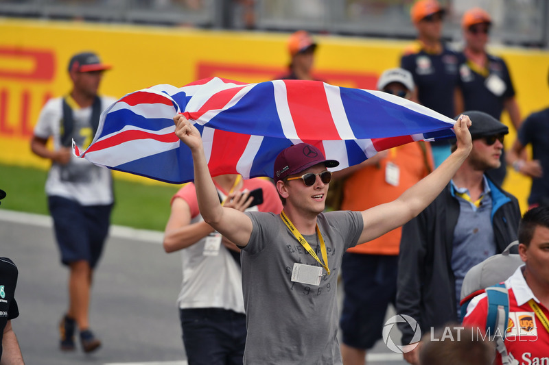 Fans en la pista