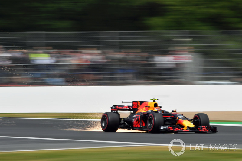 Funkenflug: Max Verstappen, Red Bull Racing RB13