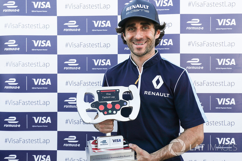 Nicolas Prost, Renault e.Dams, con el trofeo de vuelta más rápido de Visa