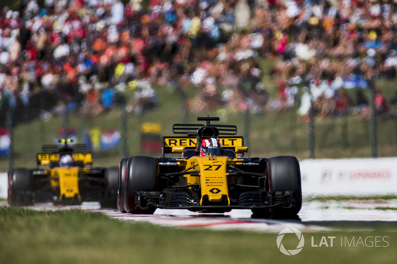 Nico Hulkenberg, Renault Sport F1 Team RS17, Jolyon Palmer, Renault Sport F1 Team RS17