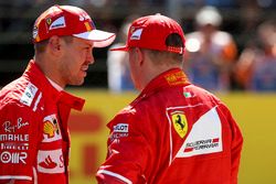 Le poleman Sebastian Vettel, Ferrari, le second Kimi Raikkonen, Ferrari