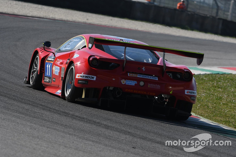 #11 Scuderia Praha, Ferrari 488 GT3: Jiri Pisarik, Josef Král, Matteo Malucelli