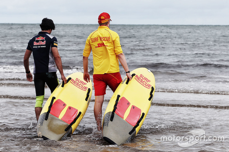 Carlos Sainz Jr., Scuderia Toro Rosso, am St. Kilda Beach