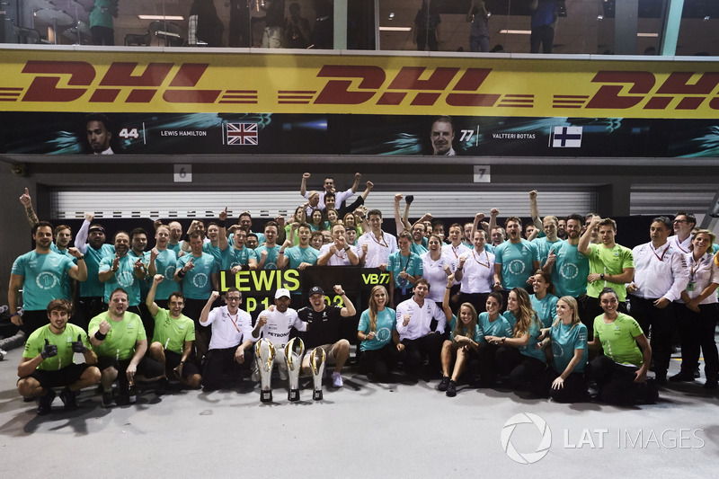 Race winner Lewis Hamilton, Mercedes AMG F1, third place Valtteri Bottas, Mercedes AMG F1, celebrate