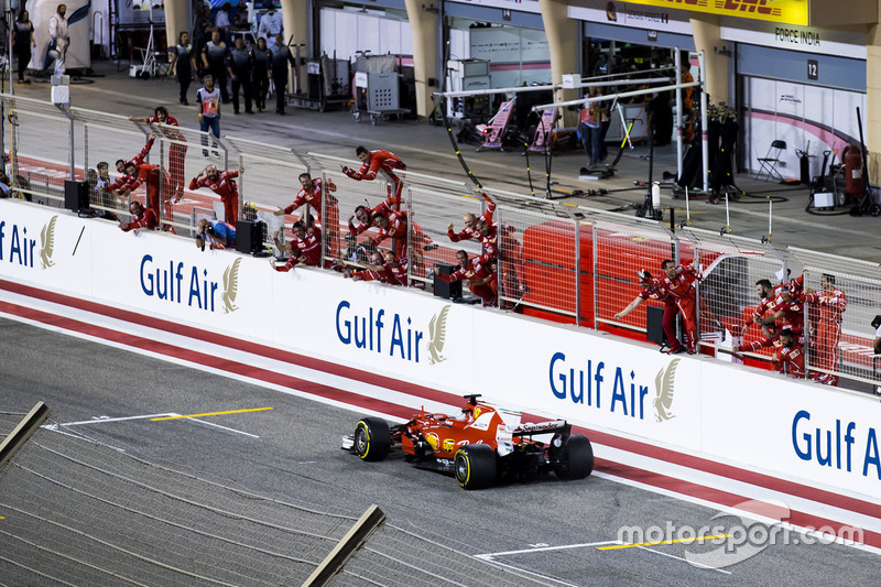 Race winner Sebastian Vettel, Ferrari SF70H