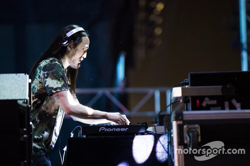 DJ Steve Aoki