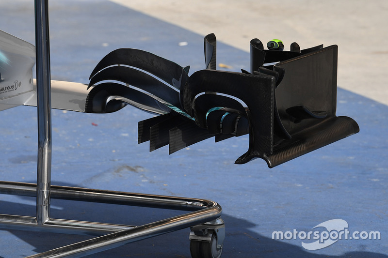 Mercedes AMG F1 W08 detail van de voorvleugel
