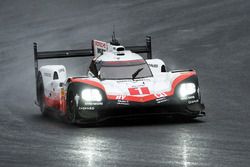 #1 Porsche Team Porsche 919 Hybrid: Neel Jani, Andre Lotterer, Nick Tandy