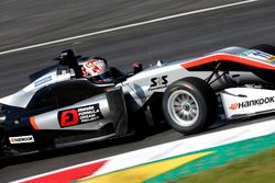 Tadasuke Makino, Hitech Grand Prix, Dallara F317 - Mercedes-Benz