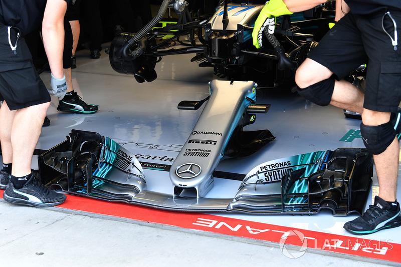 Mercedes-Benz F1 W08 Hybrid burun ve ön kanat