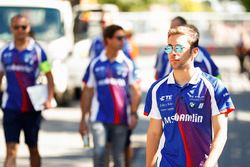 Antonio Felix da Costa, Amlin Andretti Formula E Team, cammina lungo il circuito