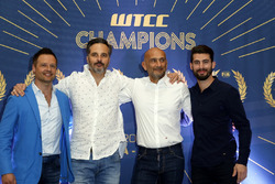 Andy Priaulx; Yvan Muller, Citroën World Touring Car Team; Gabriele Tarquini, LADA Sport Rosneft; José María López, Citroën World Touring Car Team