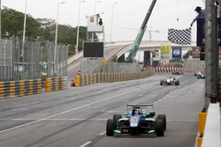 Race winner António Felix da Costa, Carlin Dallara Volkswagen