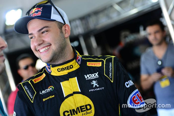 Felipe Fraga venceu a corrida de estreia da Stock Car em Curvelo.